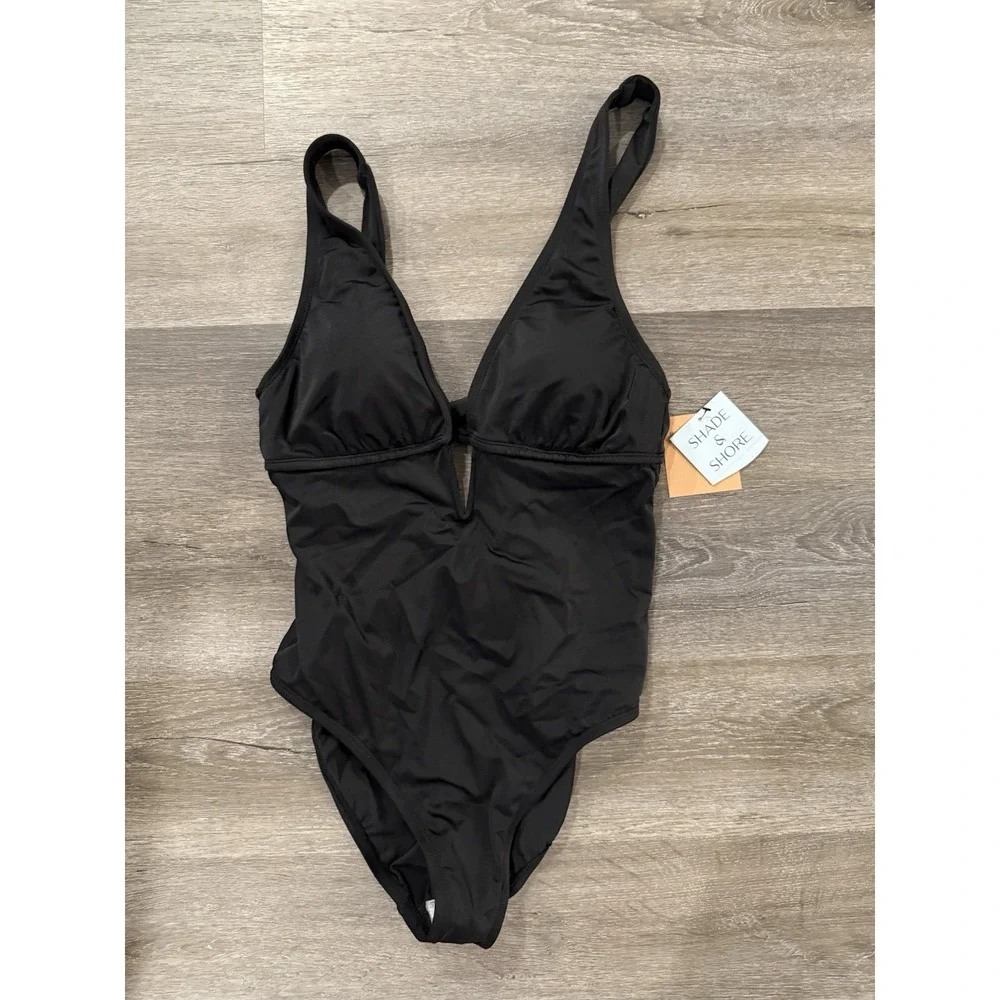 Women's‎ 8-10 Plunge Neck Tummy Control Full Coverage Black One Piece